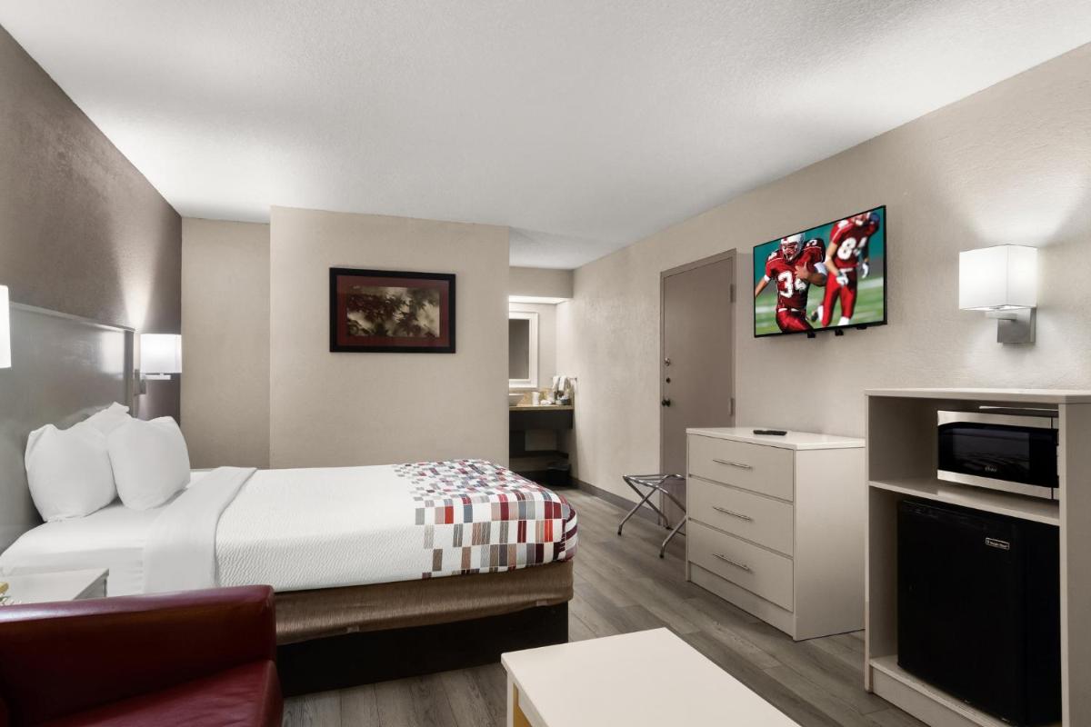 Red Roof Inn Kingsland - Housity