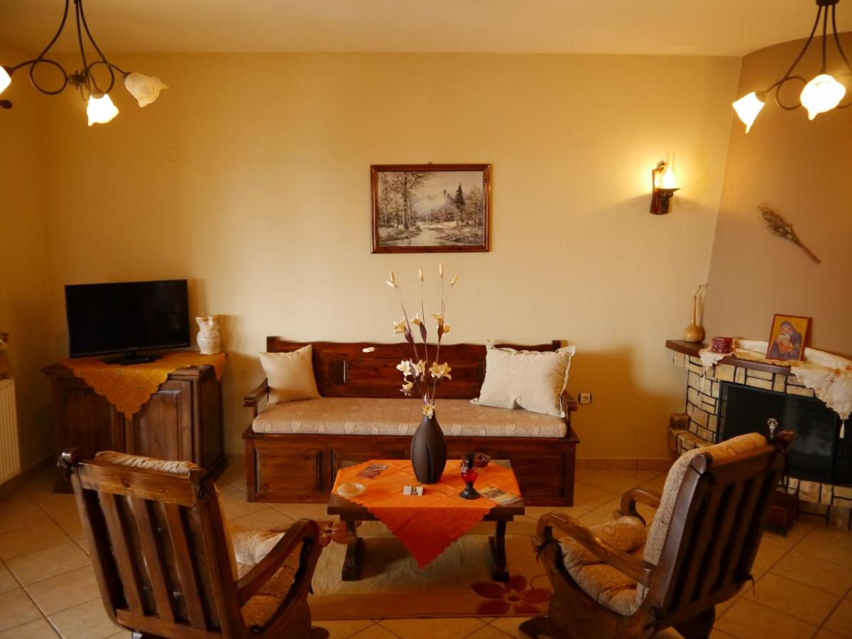 Dione Apartments - Housity