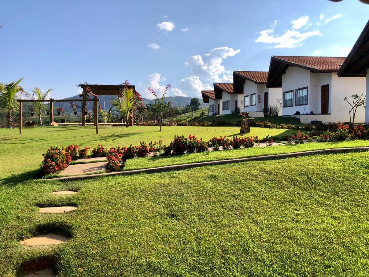 Pousada Pé da Serra - Housity