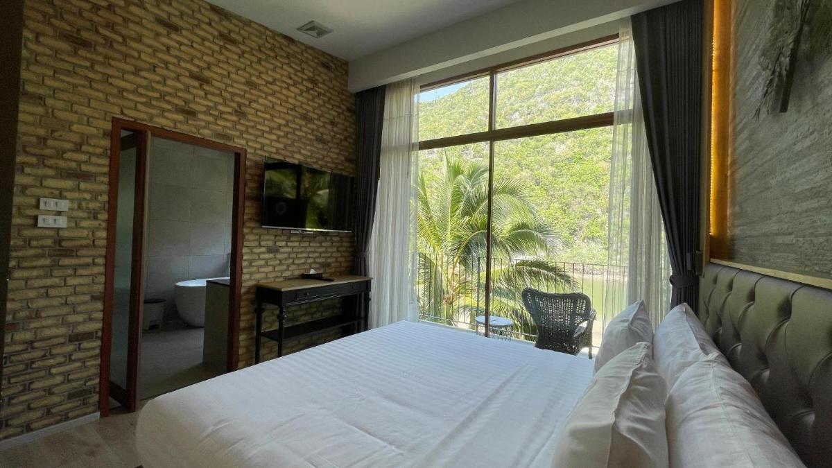 La Isla Pranburi Beach Resort - Housity
