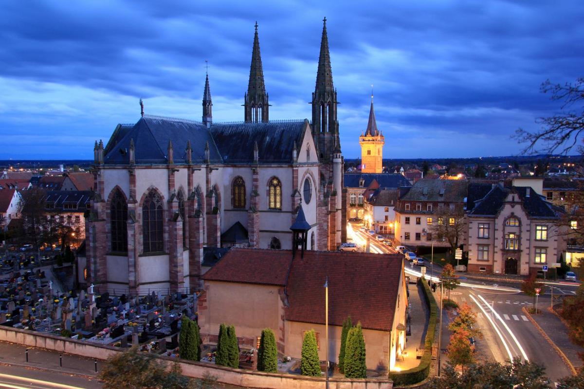 Vue générale sur Ottrott ou vue de la ville depuis l'hôtel