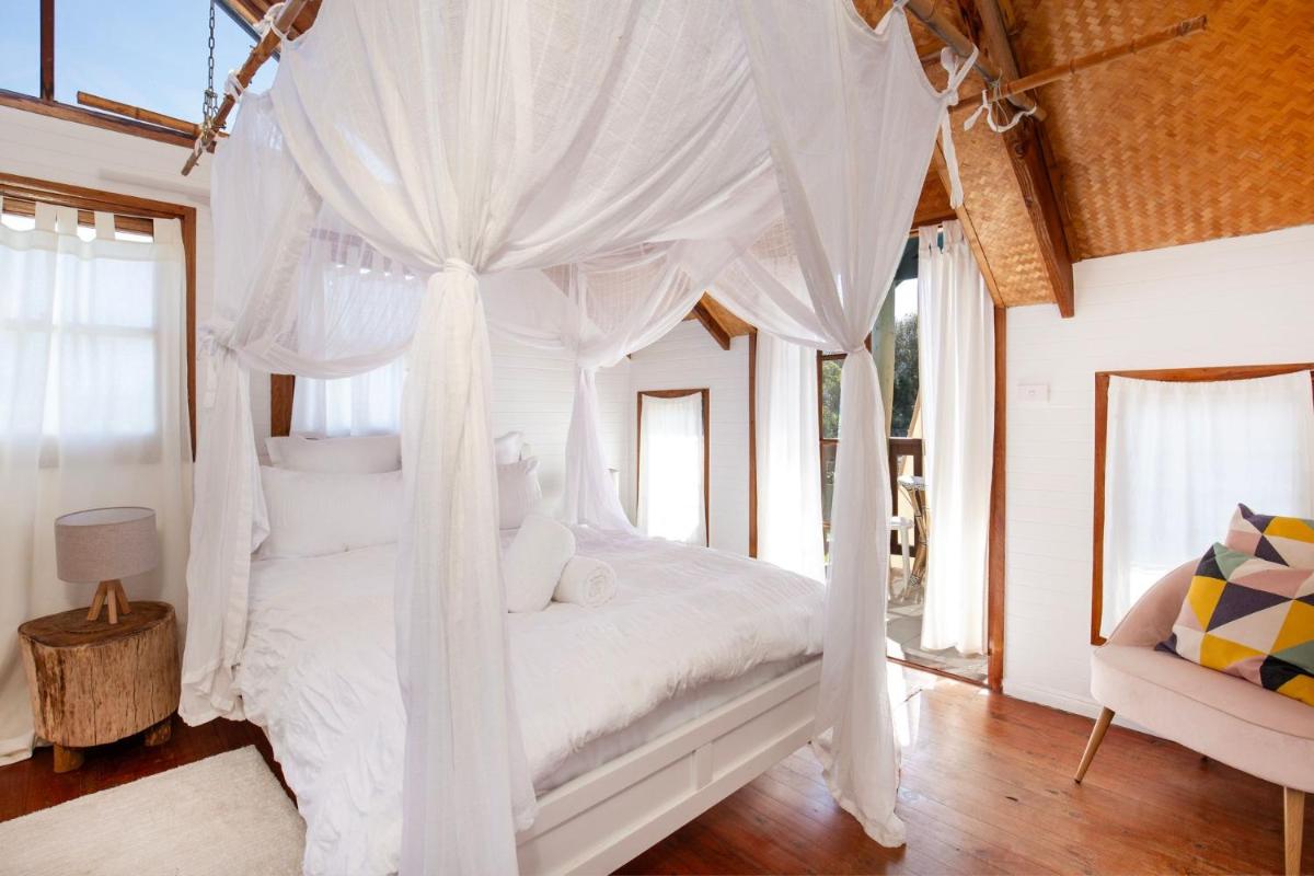 The Treehouse Pet Friendly 2 Mins Walk to Beach - Housity