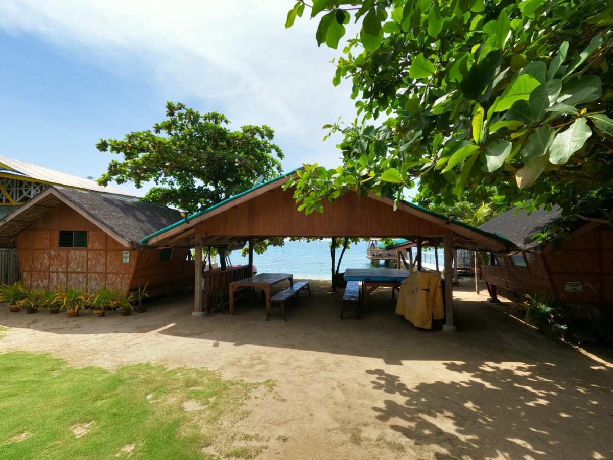 Pamana Beach House - Housity