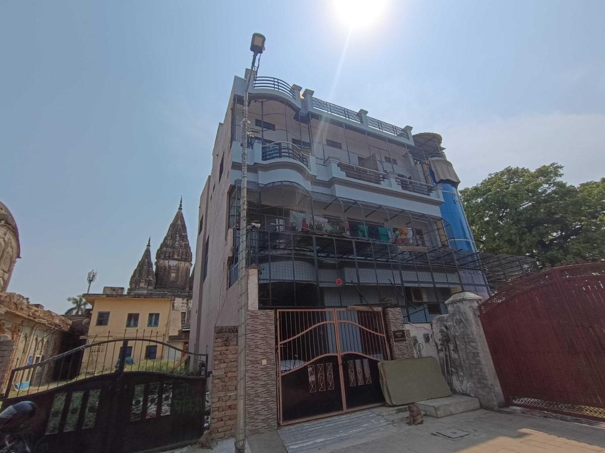 Suitetrails - OYO Home Pandey's Home Stay