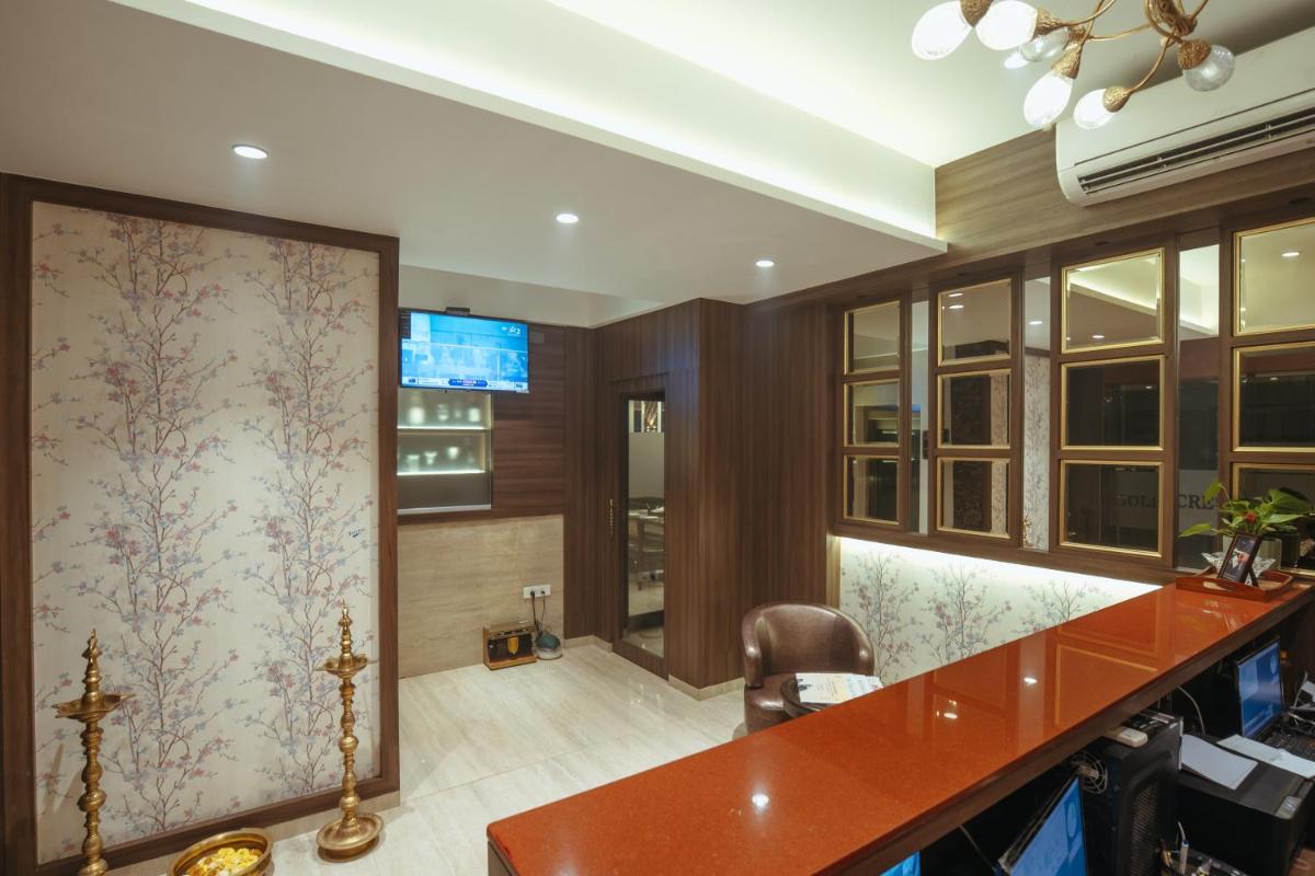 Suitetrails - Gold Crest Suites