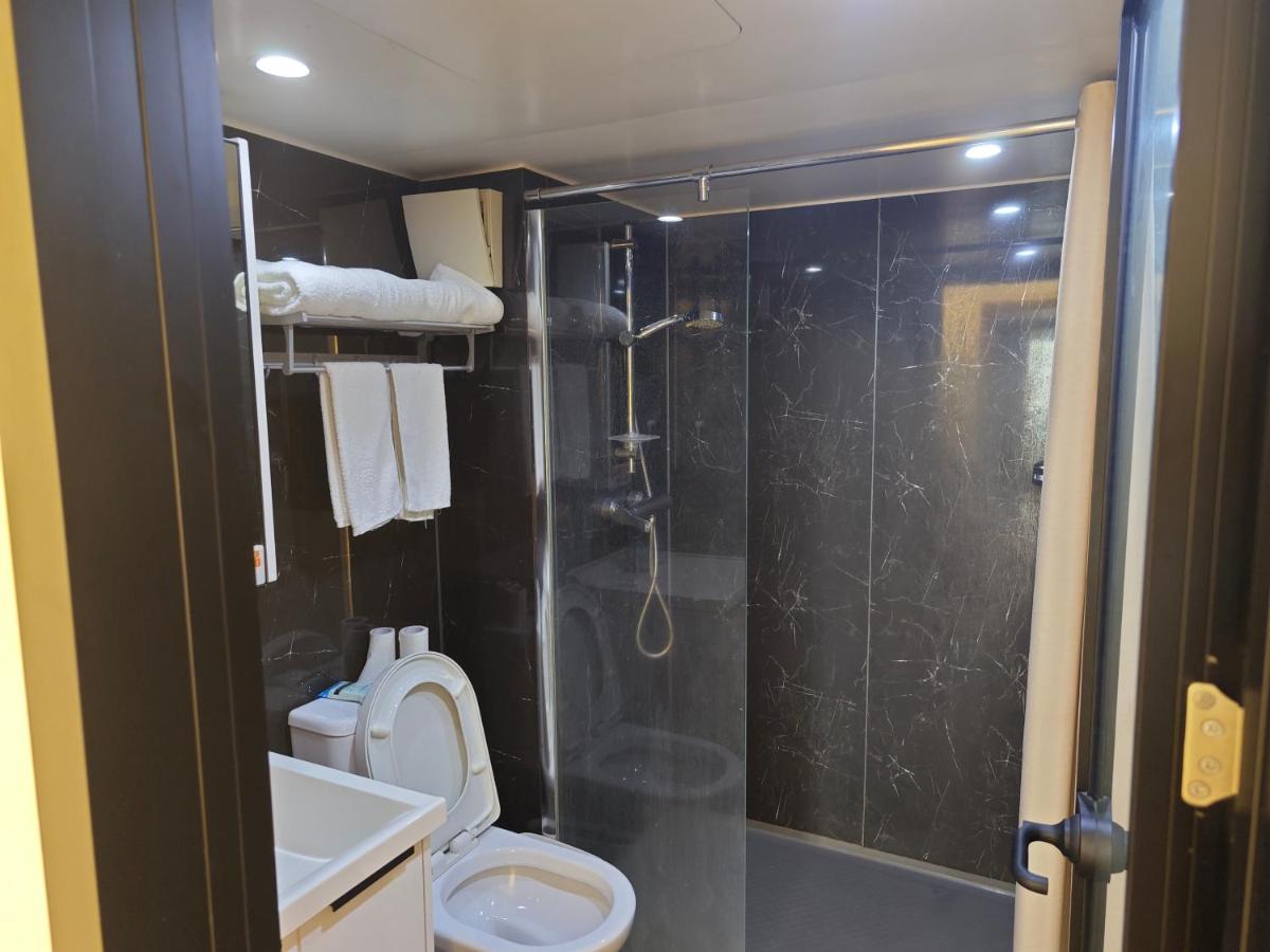 Xinghe Times Apartment - Shenzhen North Railway Station - Hizvo