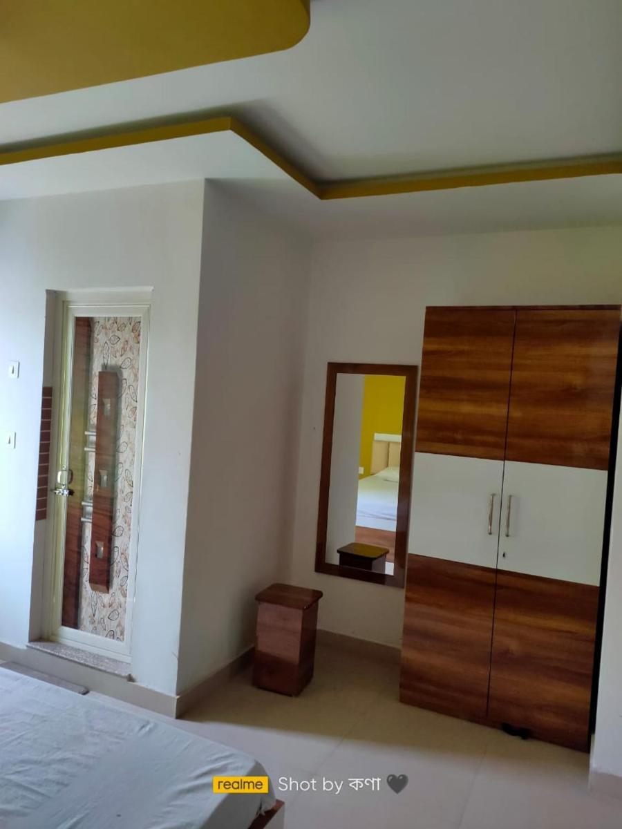 Mayer Anchal - Housity