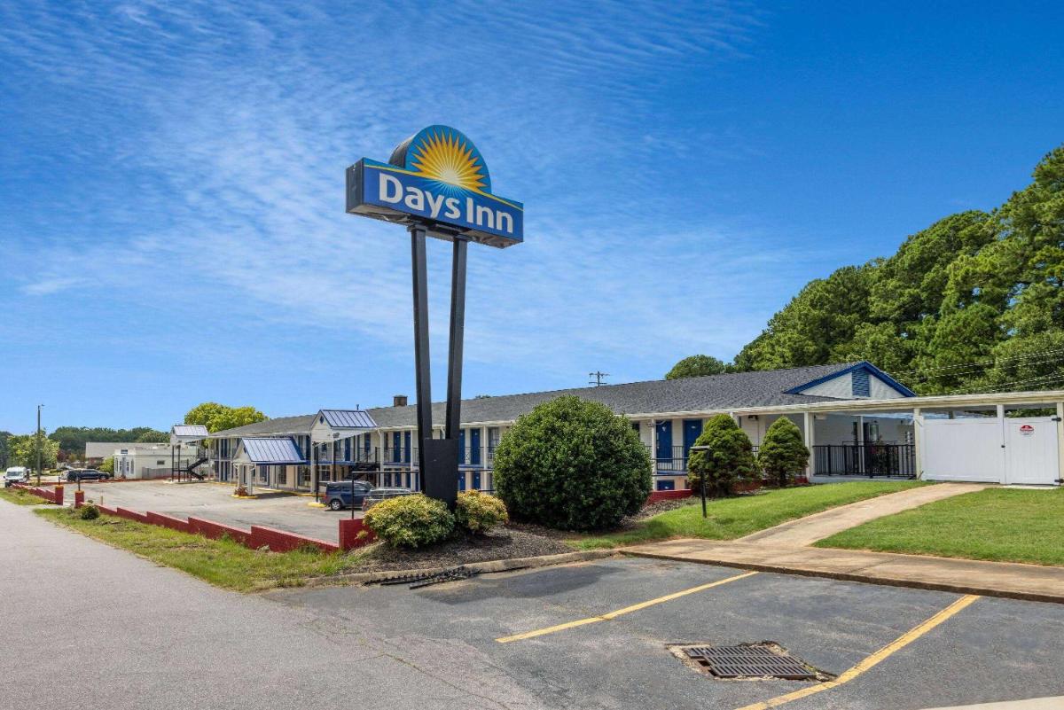 Days Inn by Wyndham Lincolnton - Housity