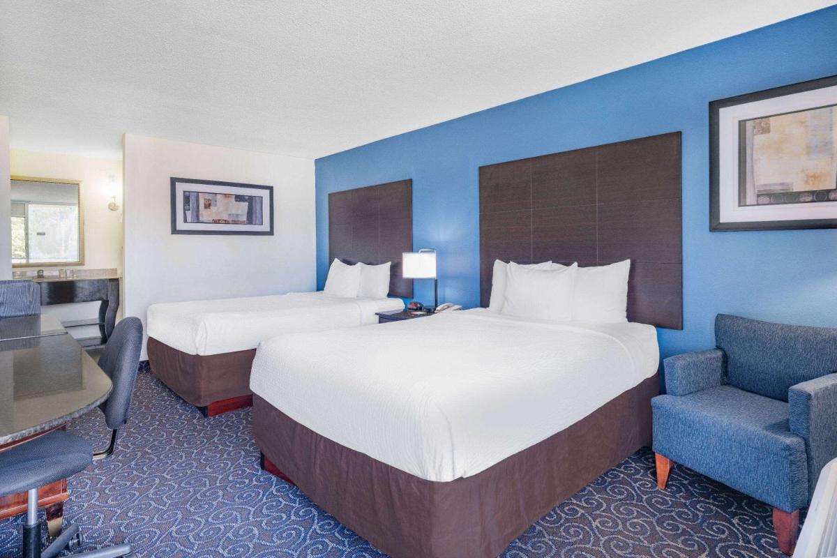 Days Inn and Suites by Wyndham Oxford - Housity