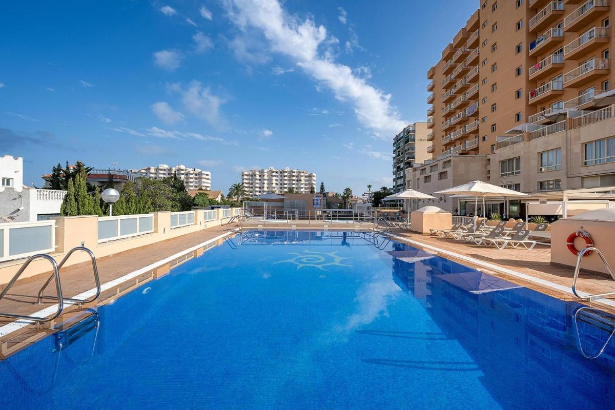 Piscina en o cerca de Poseidon La Manga Hotel & Spa - Designed for Adults