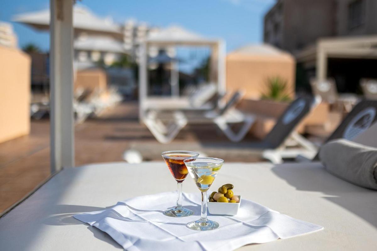 Bebidas en Poseidon La Manga Hotel & Spa - Designed for Adults