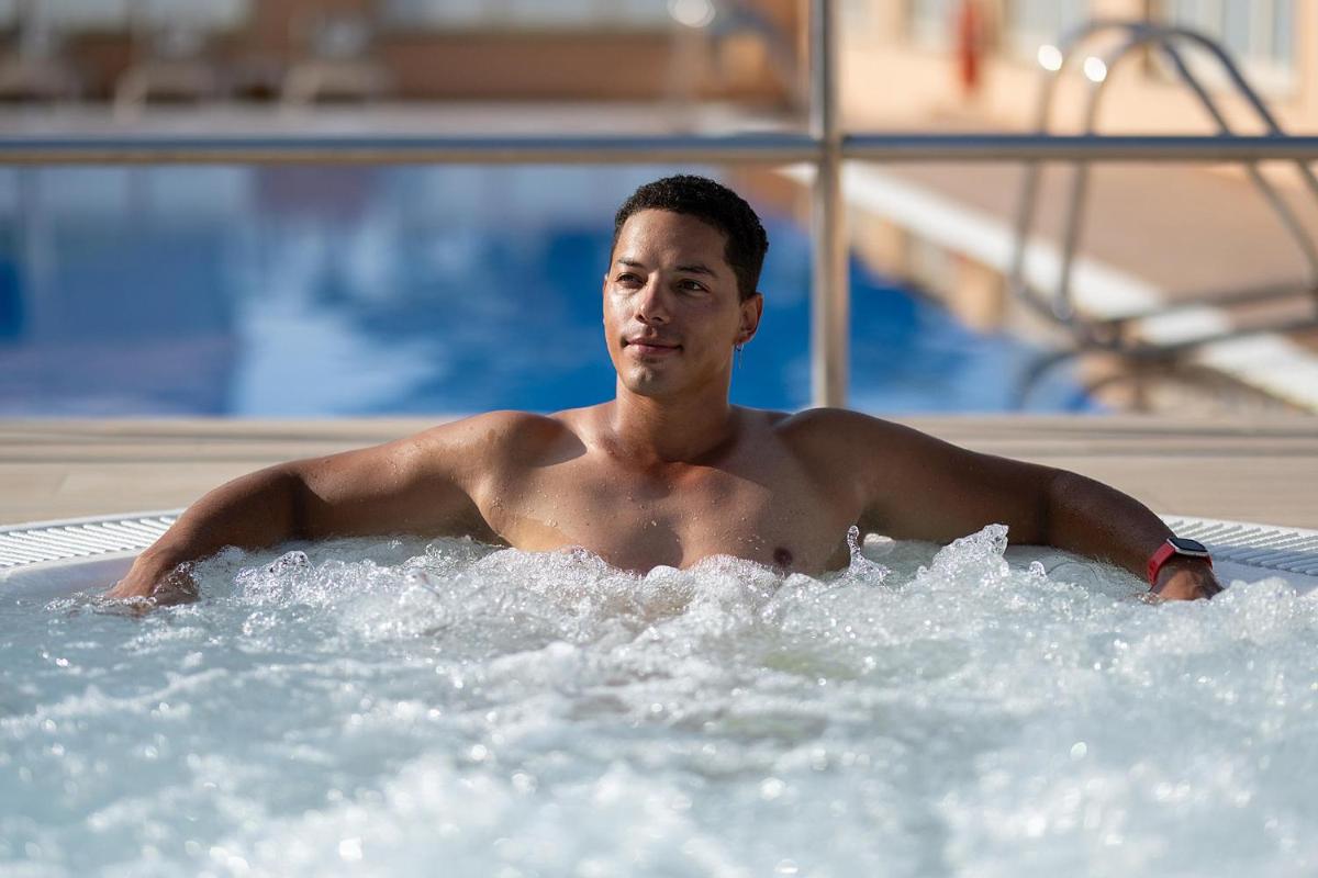 Clientes alojados en Poseidon La Manga Hotel & Spa - Designed for Adults