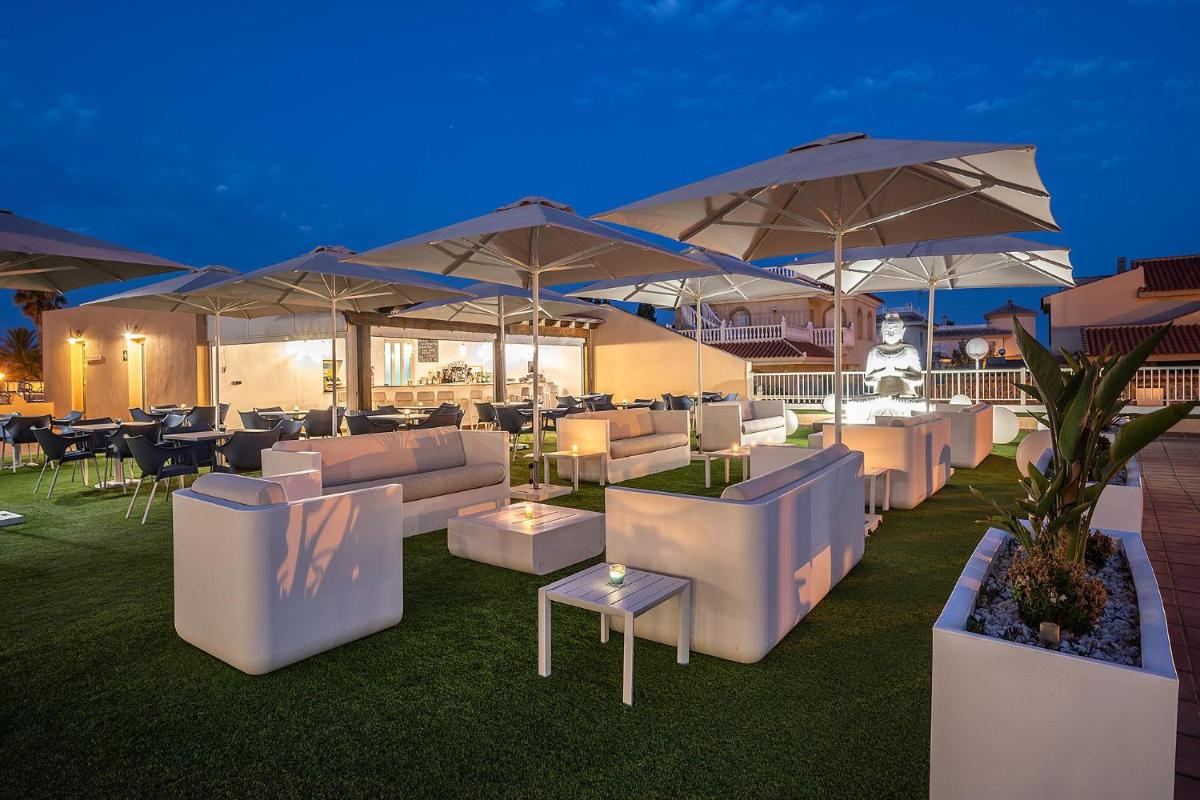 Imagen de la galería de Poseidon La Manga Hotel & Spa - Designed for Adults, en La Manga del Mar Menor