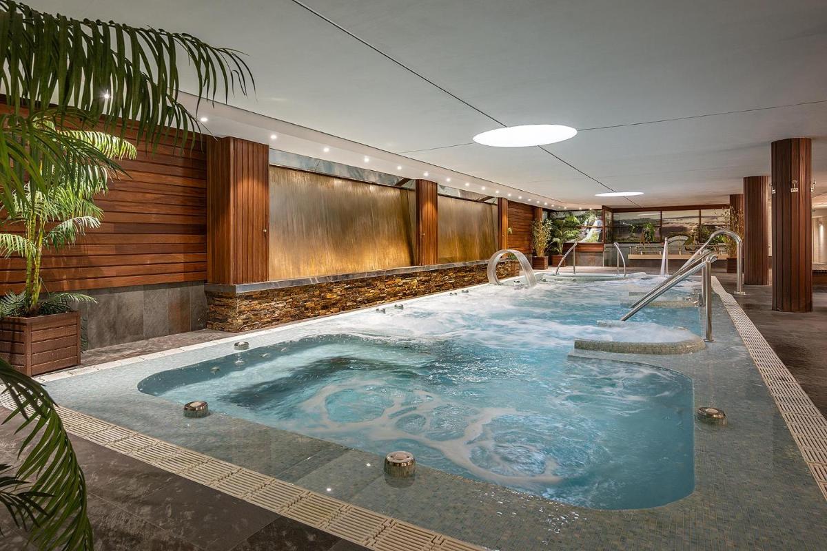 Piscina en o cerca de Poseidon La Manga Hotel & Spa - Designed for Adults