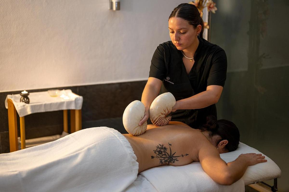 Spa o instalaciones de bienestar en Poseidon La Manga Hotel & Spa - Designed for Adults