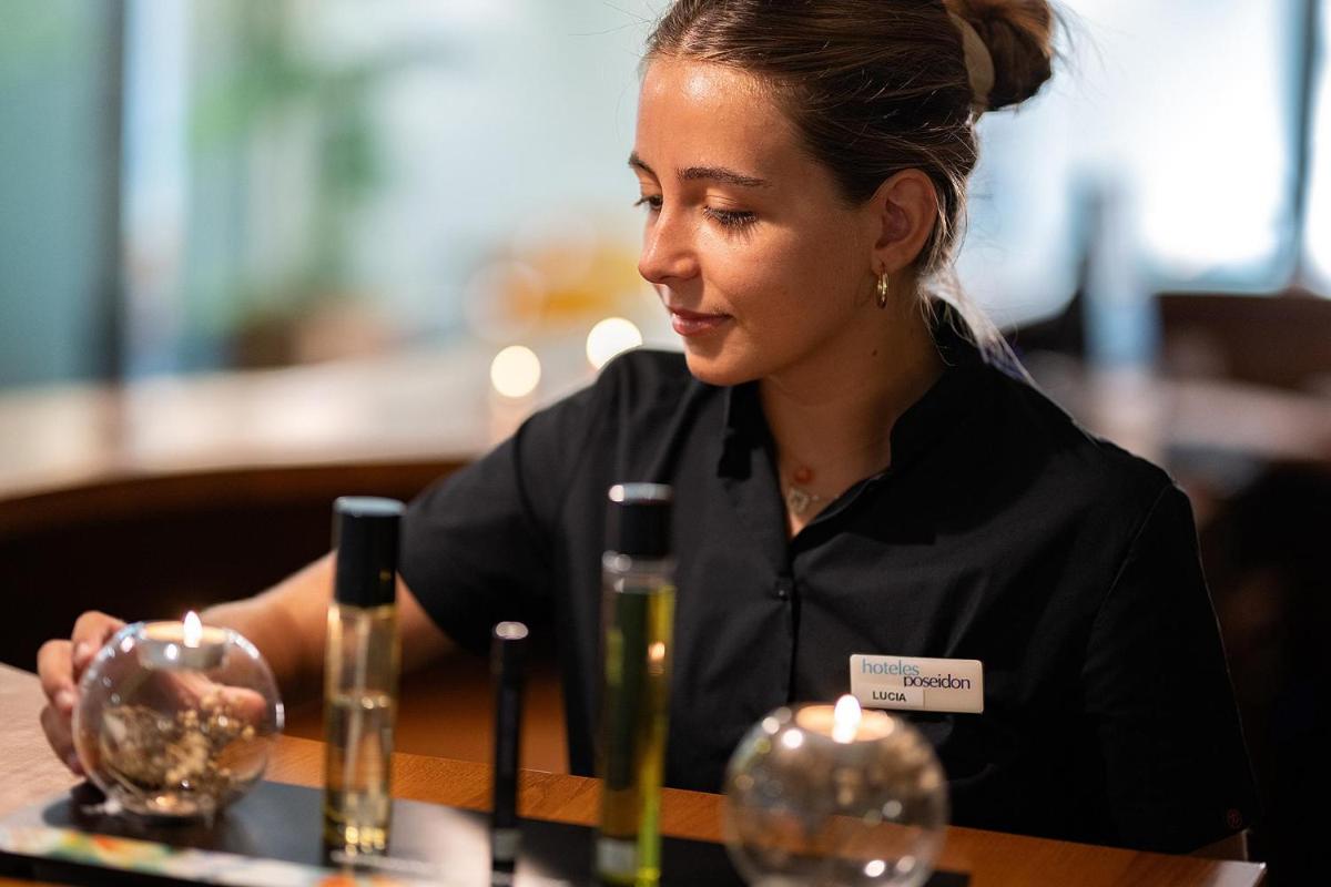 Clientes alojados en Poseidon La Manga Hotel & Spa - Designed for Adults