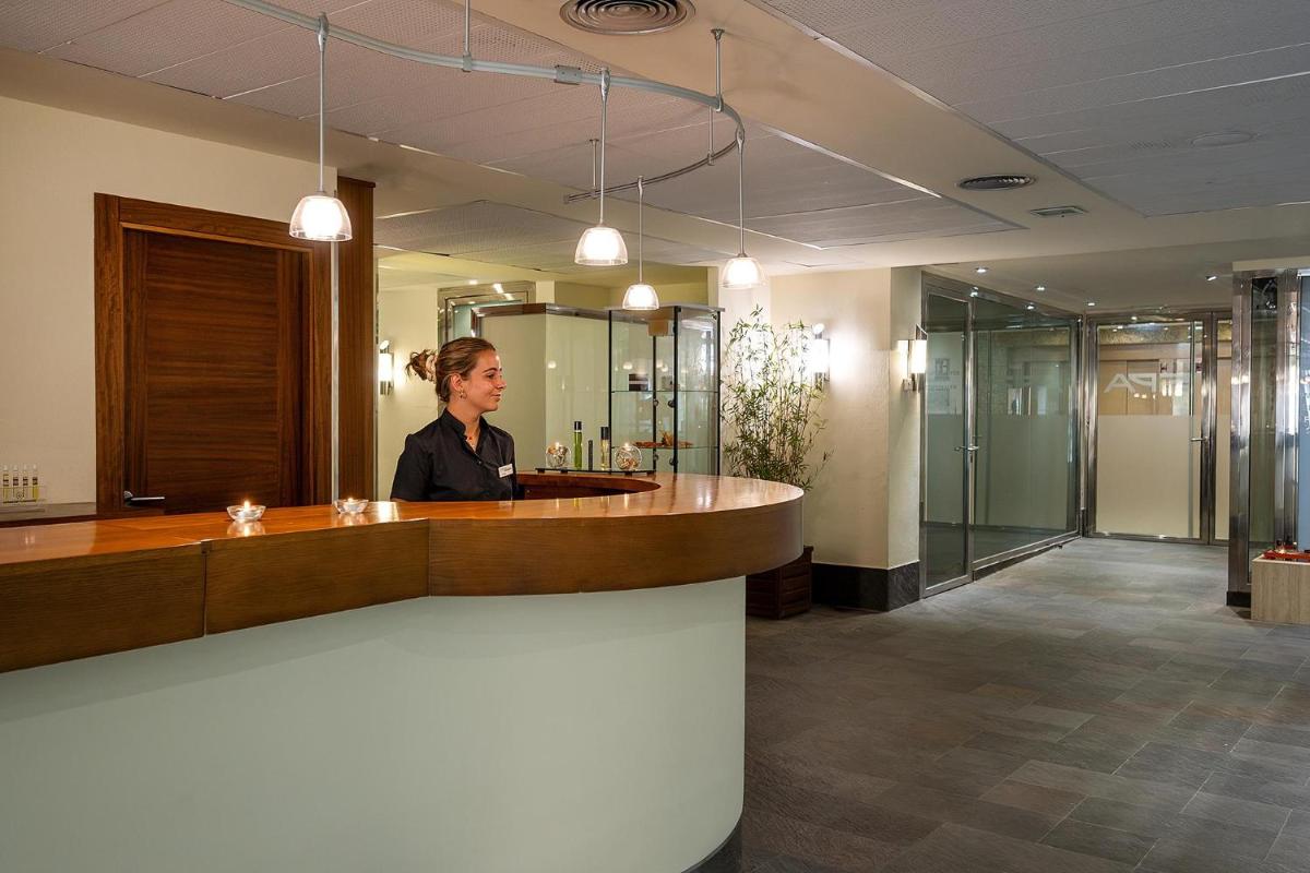 Clientes alojados en Poseidon La Manga Hotel & Spa - Designed for Adults