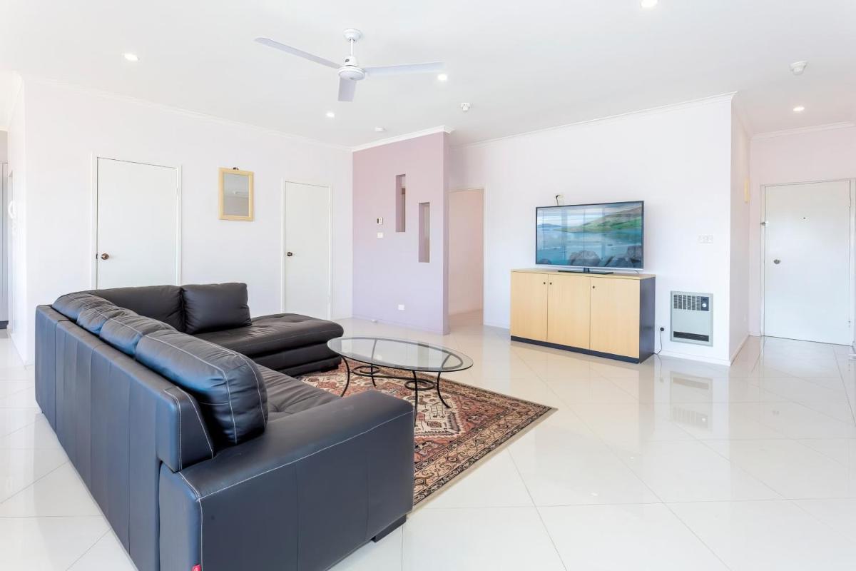 Suitetrails - Tuggeranong Short Stay #06C - Sleeps 6