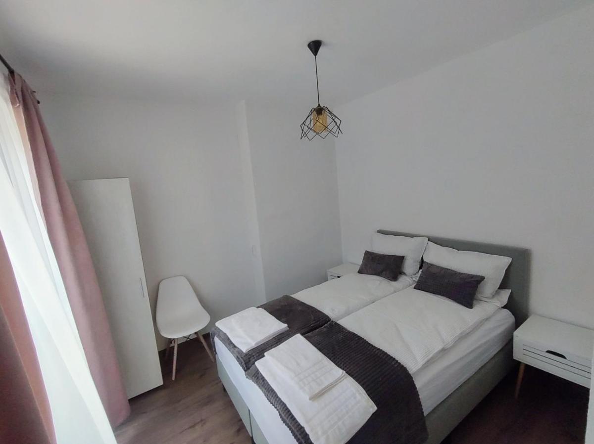Cozy Rooms Panagyurishte - Housity