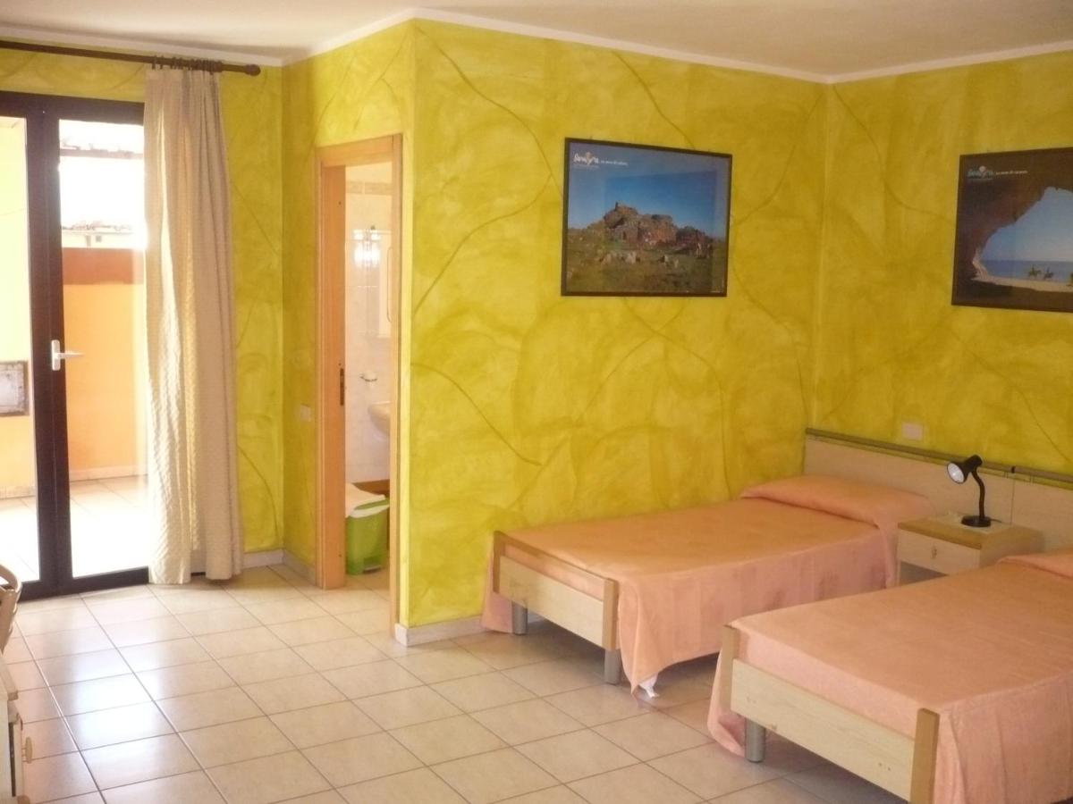 Rosa Hotel - Housity
