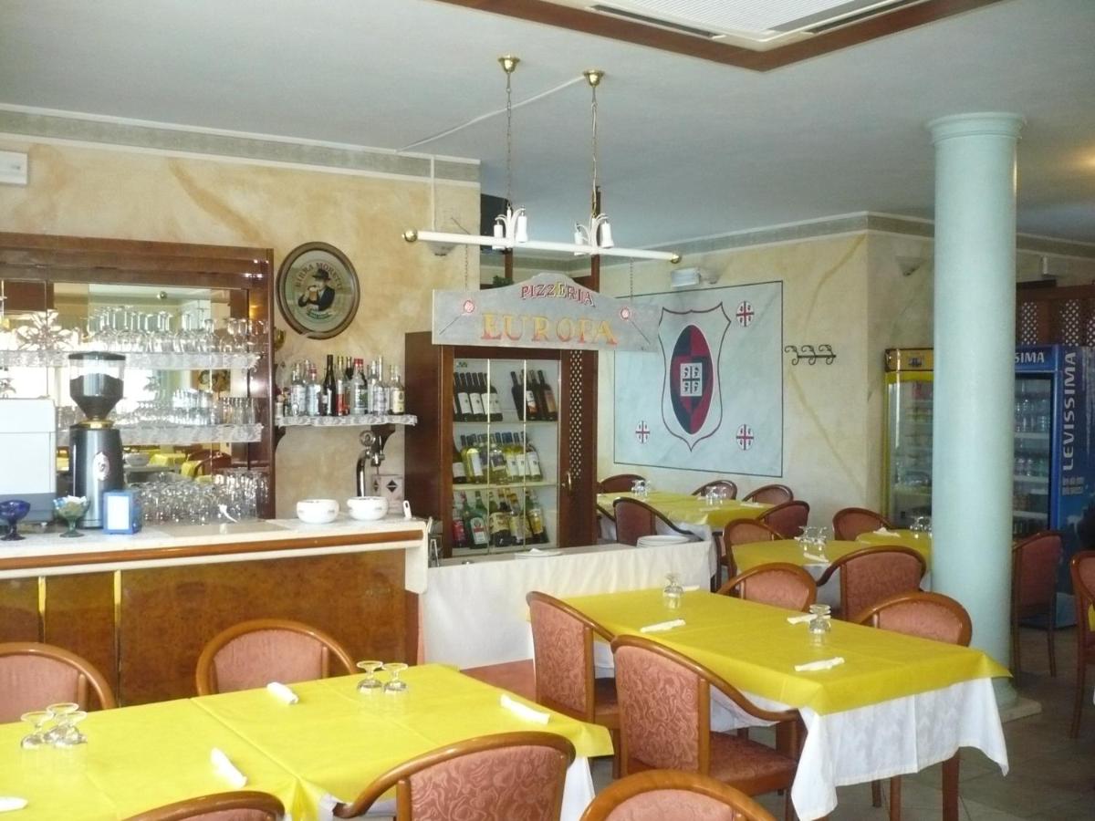 Rosa Hotel - Housity