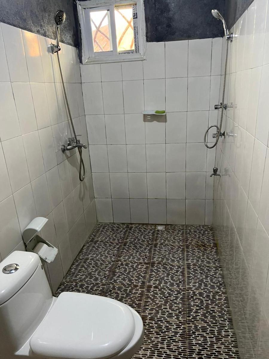Suitetrails - Yogi Home Stay Near Freetown Airport