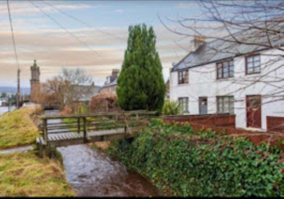 Burnside Cottages - Housity