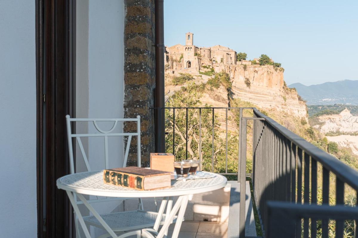 Acqua di Civita Beauty & Rooms IL PONTE - Housity
