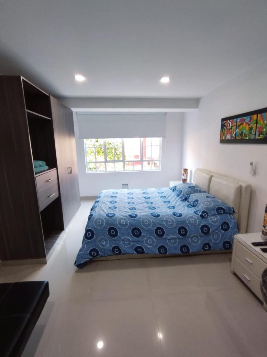 Aparta Estudios Edificio Valeria - Housity