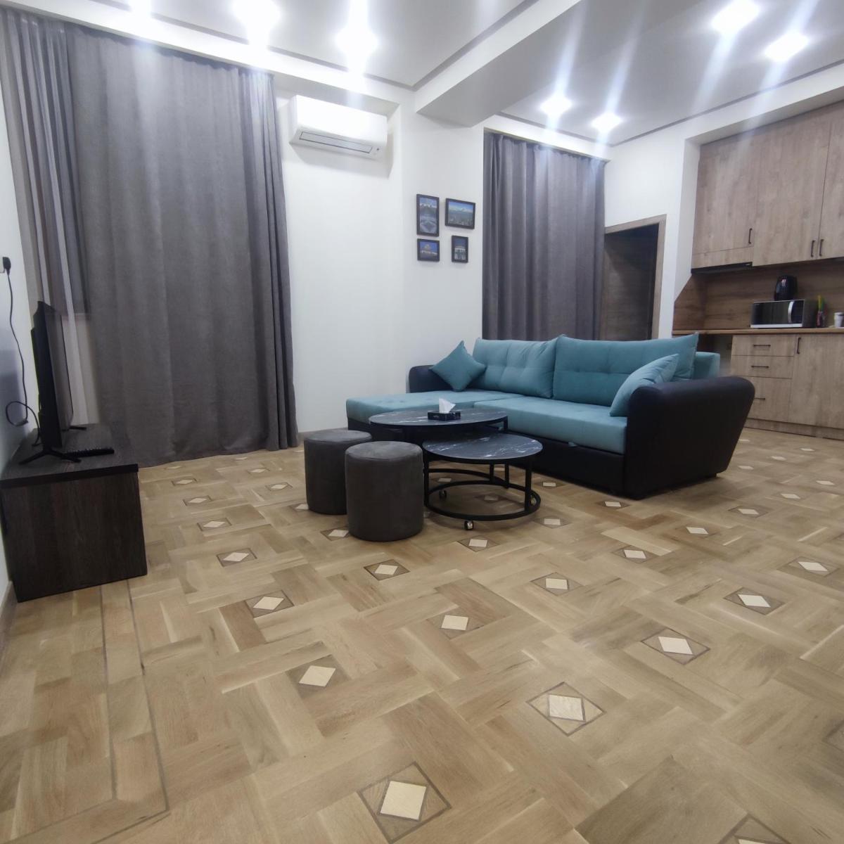 Suitetrails - Apartment Amiryan 4 Republic Square