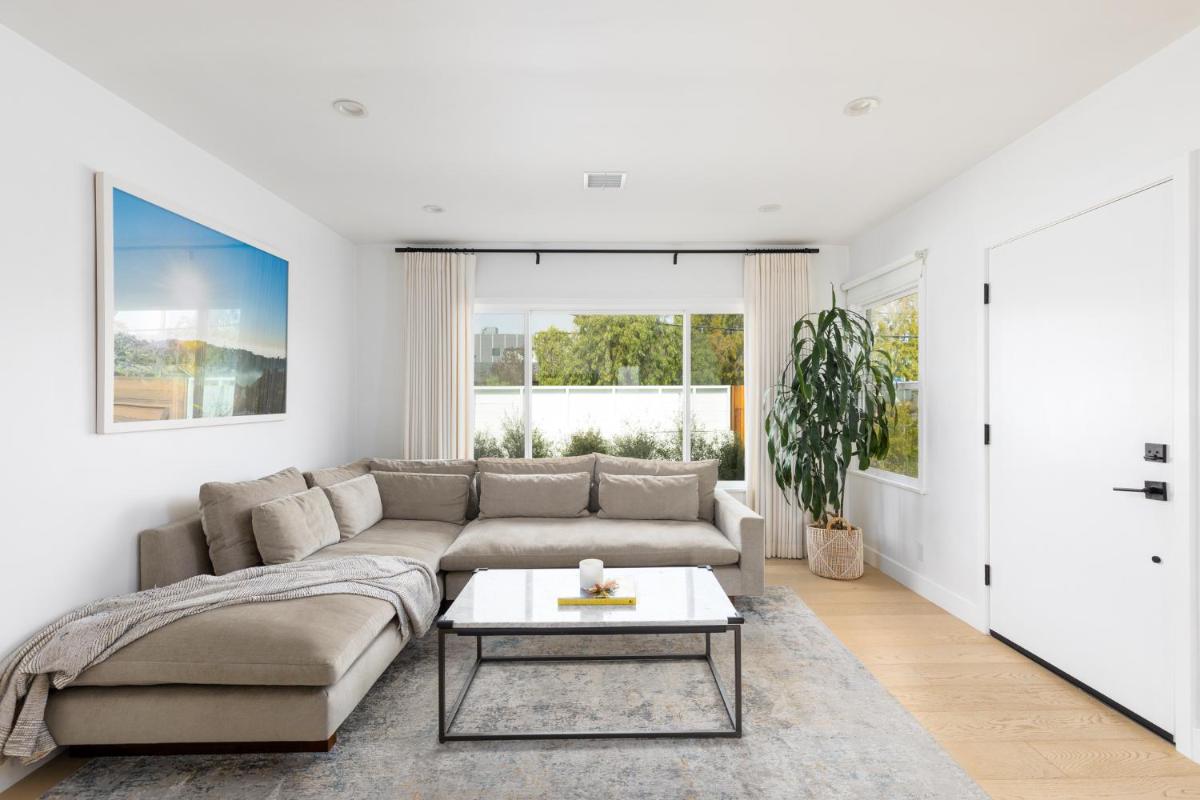 Beautiful 3 bedroom in Mar Vista - Housity