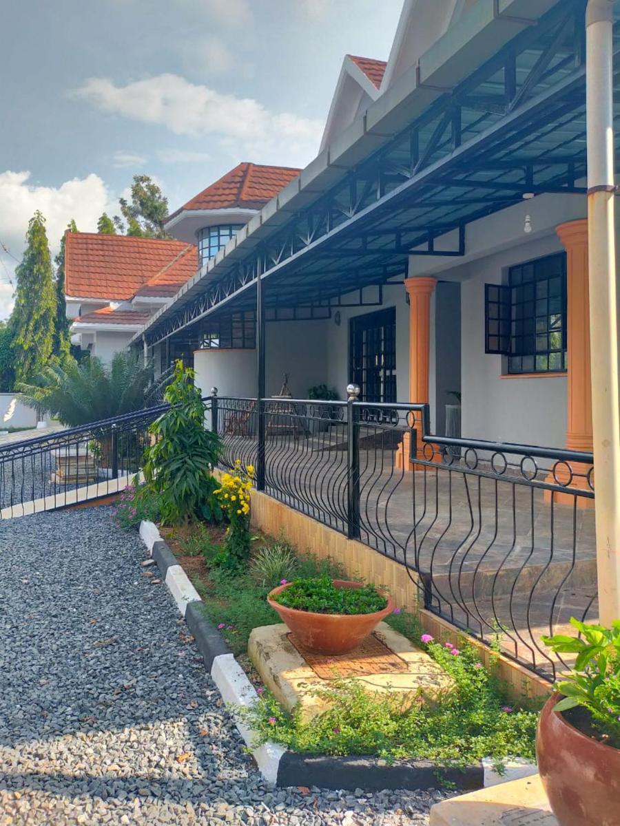 Mojoh Inn - Housity