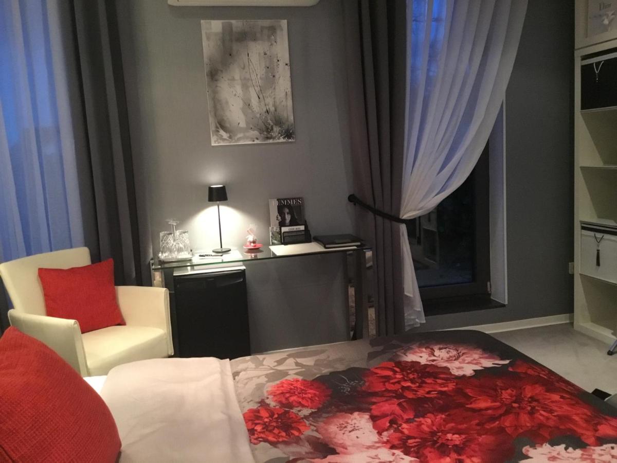 Suite Couture - Housity