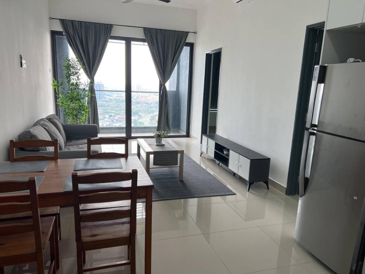 Comfort Bedroom @ Aera Residence Petaling Jaya - Hizvo