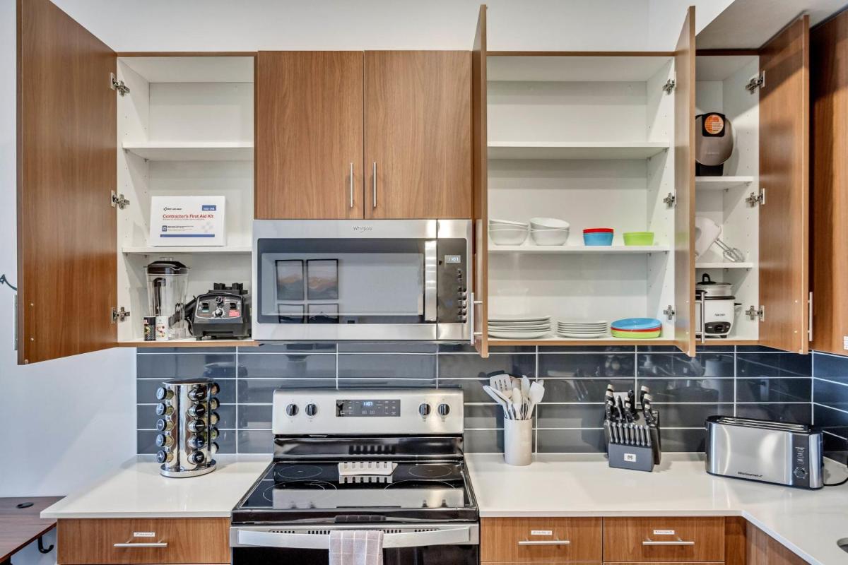 Suitetrails - Stunning Corporate Housing Near Hill AFB and DCC