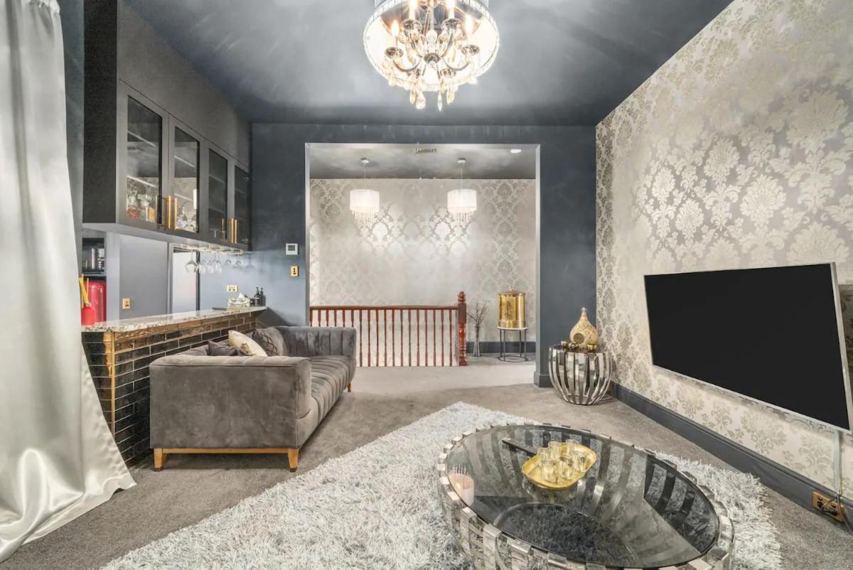 Celestial Suite Free Parking - Housity
