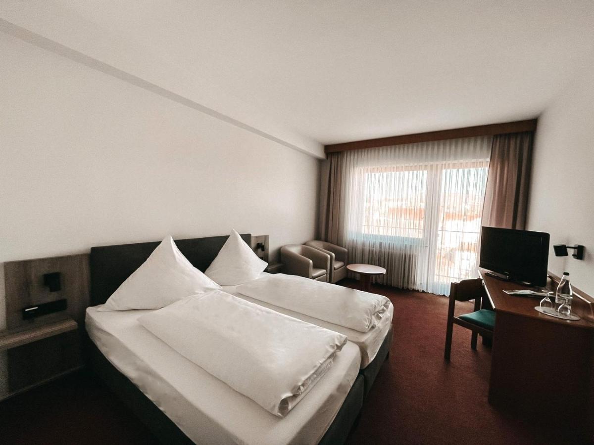 Hotel Bayerischer Hof - Housity