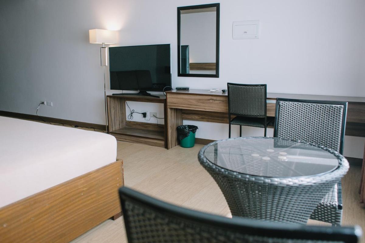 Leope Hotel - Housity
