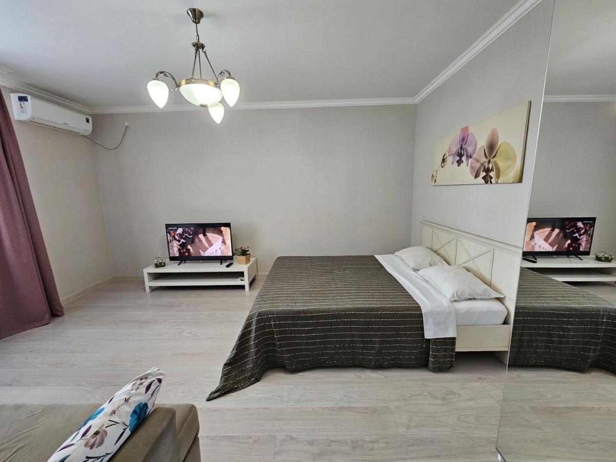 Ernaz Plus Apartments: Promenade Expo - Housity