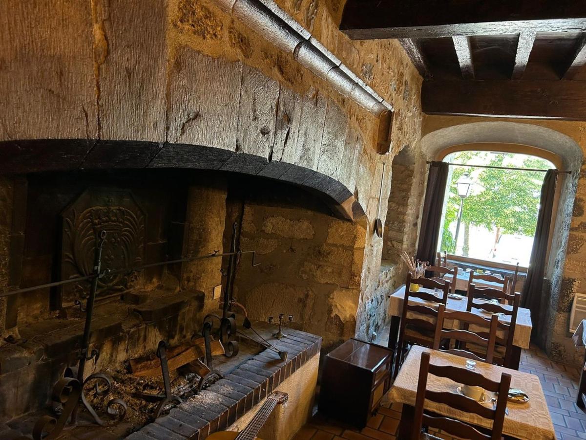 Auberge du désert - Housity