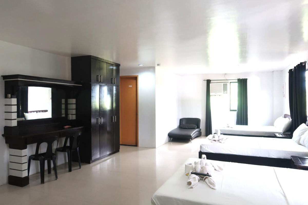 COCOS HOTEL - Housity