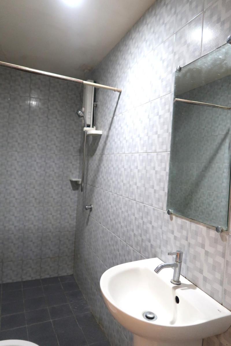 COCOS HOTEL - Housity