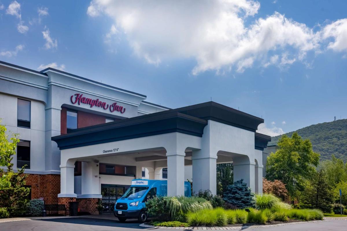Hampton Inn Harriman Woodbury - Housity