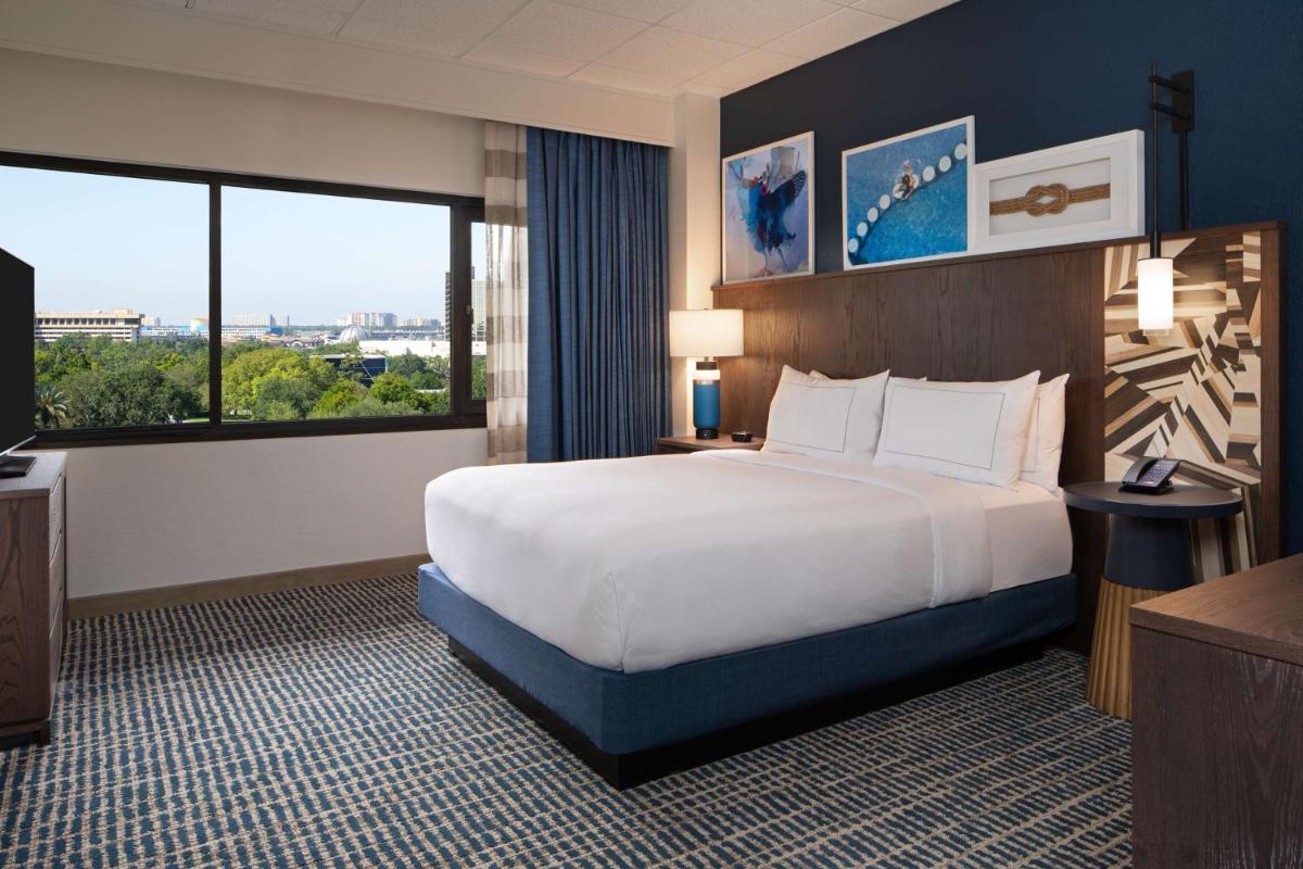 DoubleTree Suites by Hilton Orlando at Disney Springs - Housity