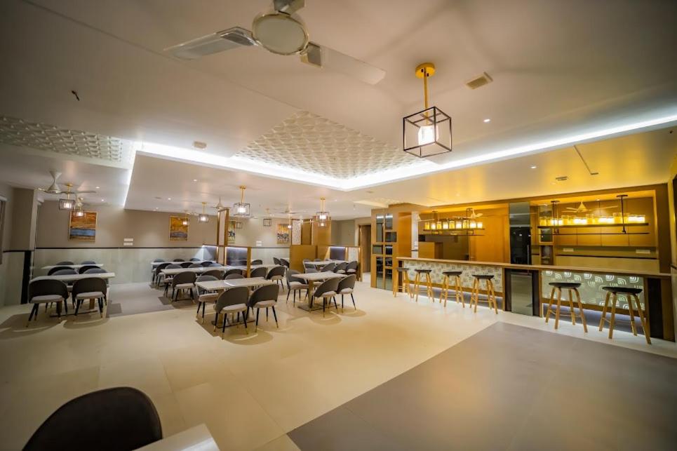 Kyriad Prestige Ilkal - Housity