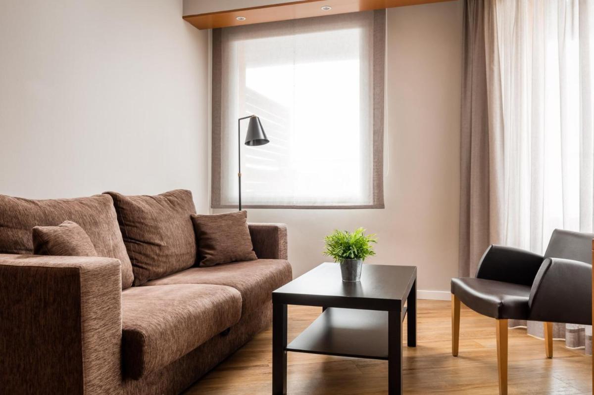 Zona de estar de ALEGRIA Plaza Paris 4*Sup