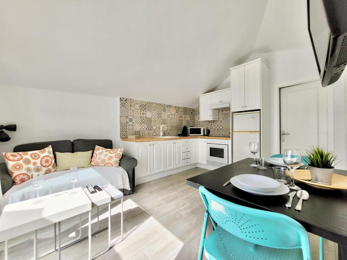 Miranda Penthouse AI with FREE PARKING - Housity
