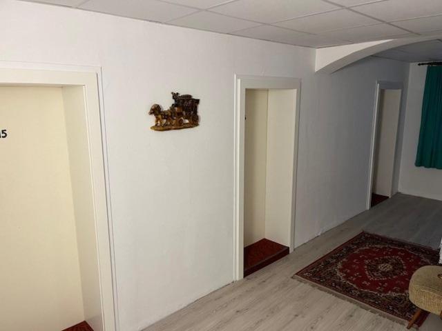 City Hotel 17 - Housity