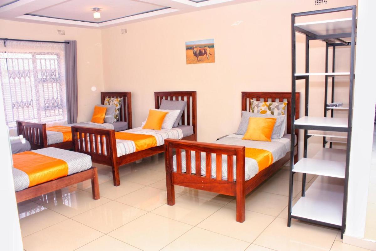 Remarkable ManaComfy 14Bed House in Victoria Falls - Housity