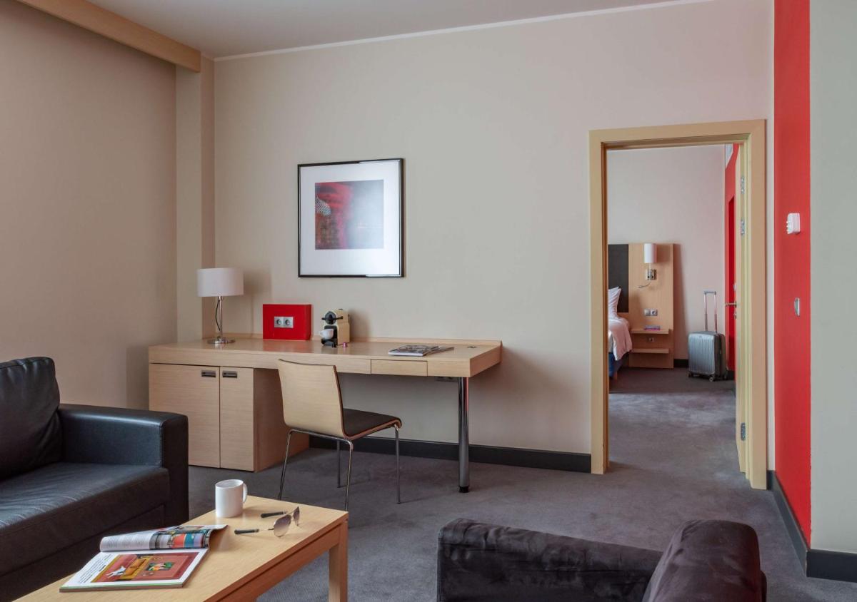 Park Inn by Radisson Novosibirsk - Housity